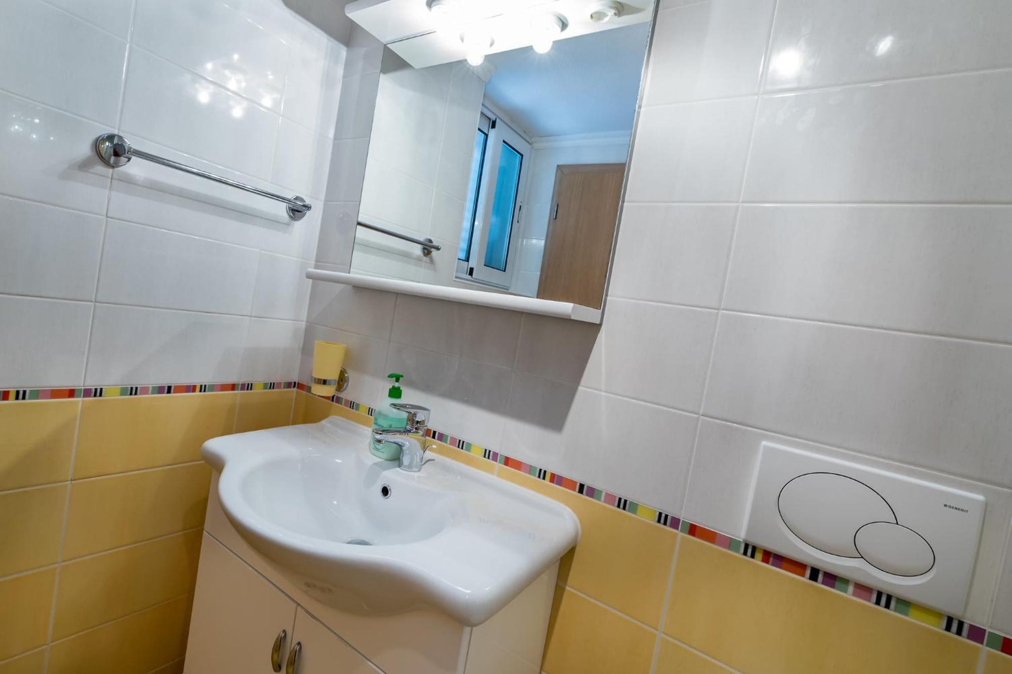Apartments Nadica 巴斯卡 外观 照片