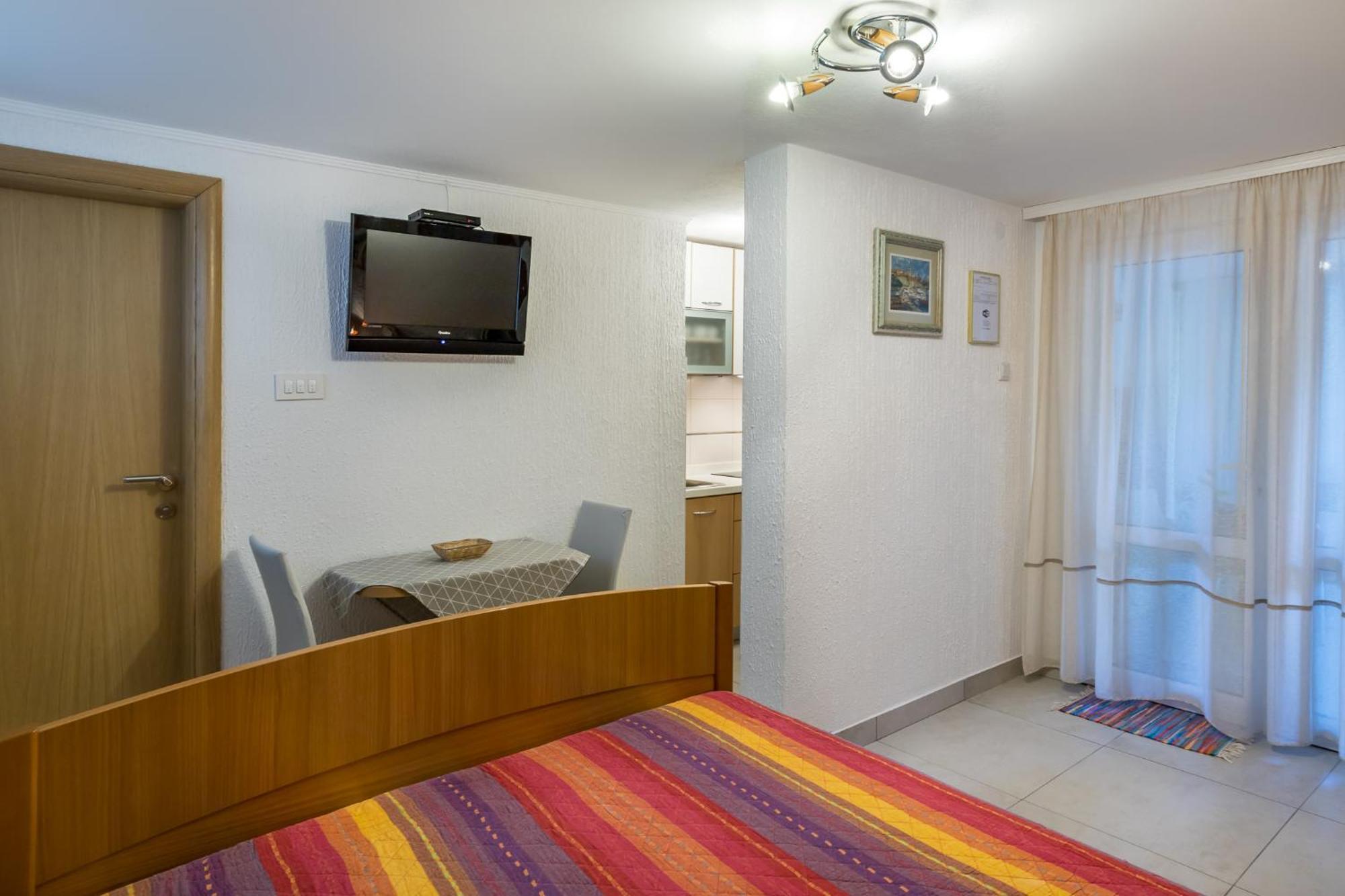 Apartments Nadica 巴斯卡 外观 照片